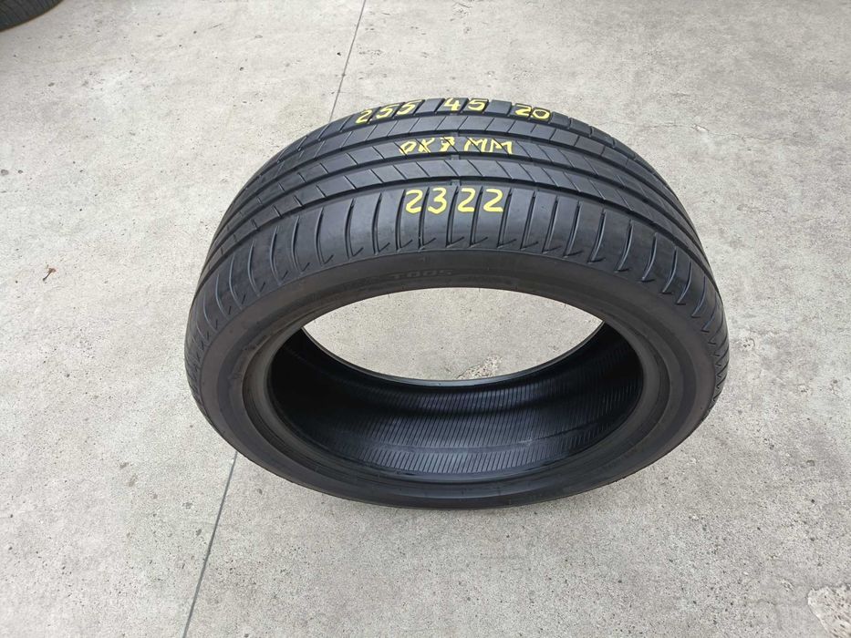 O anvelopa vara 255 45 20 Bridgestone Turanza T005 cu 7 mm dot 2322