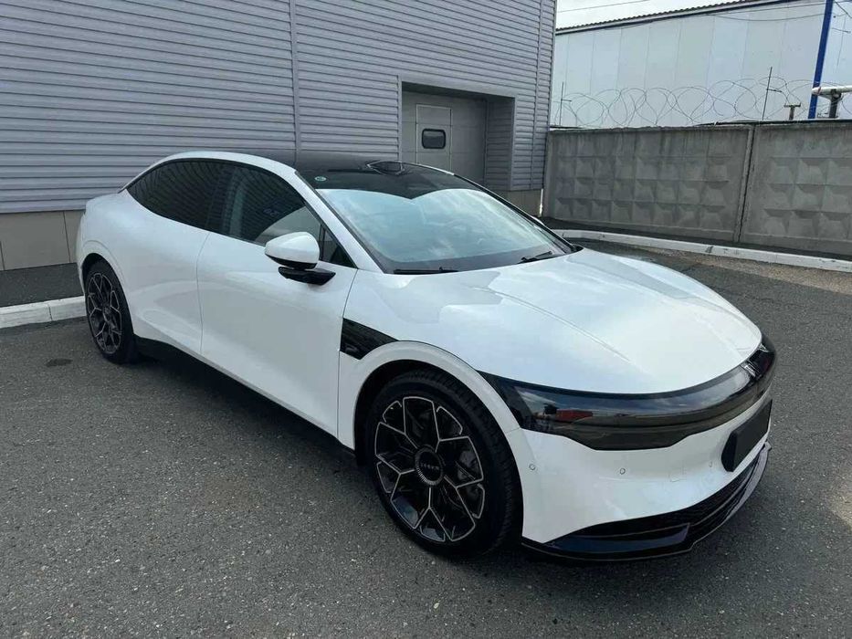 Zeekr 007 performance 660km pod zakaz