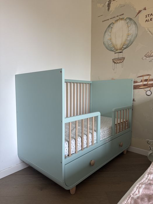 Patut de copii + masa de infasat IKEA + saltea ortopedica 60x120 (