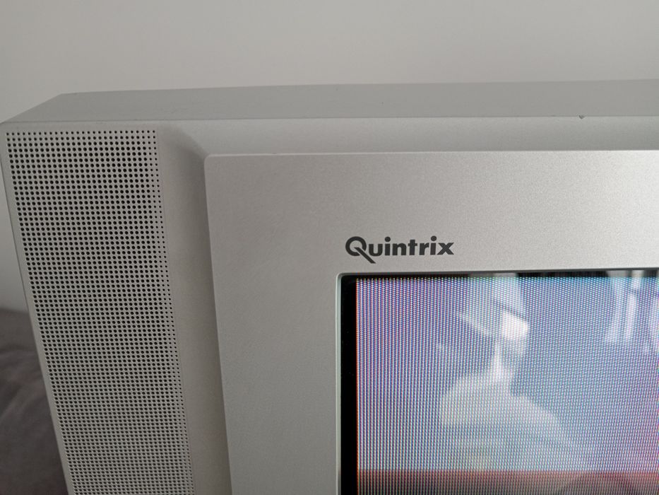 Televizor Panasonic Quintrix de 68 cu tub