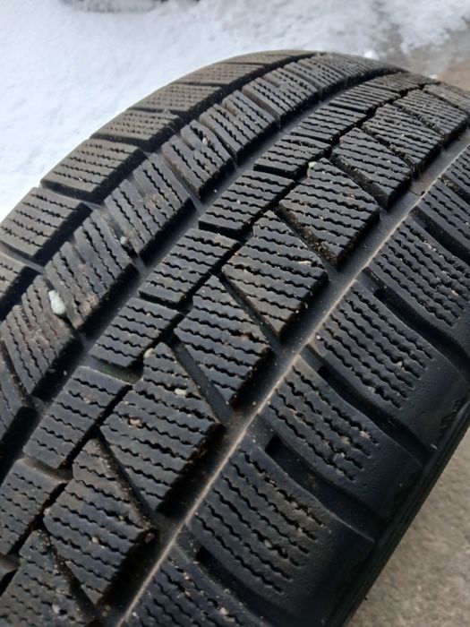 Продам зимние шины