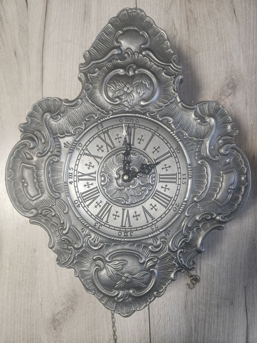 Vind ceasuri cu pendule