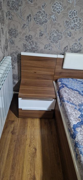 Продам спальный гарнитур