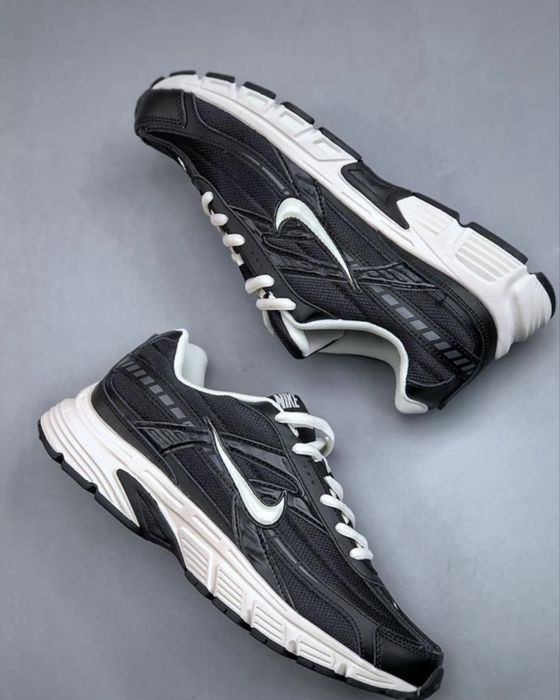 Кроссовки Nike Initiator
