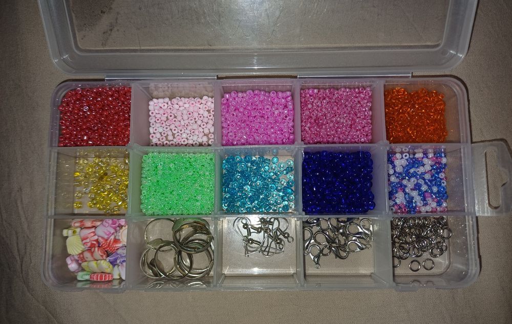 Ръчно изработени гривни