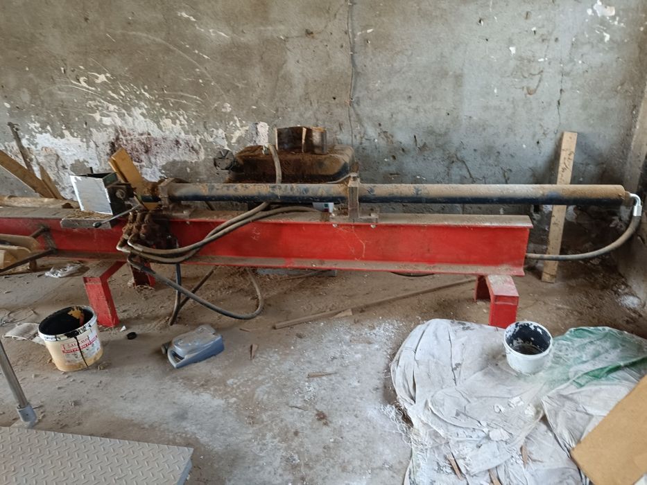 Професионална Цепачка за дърва и колове