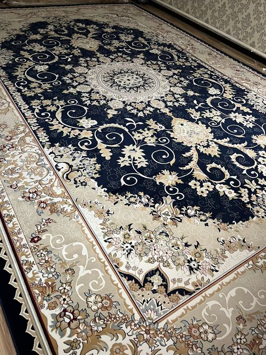 Продам ковер в отличном состояний