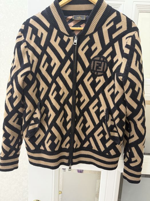 Продаю теплый кардиган