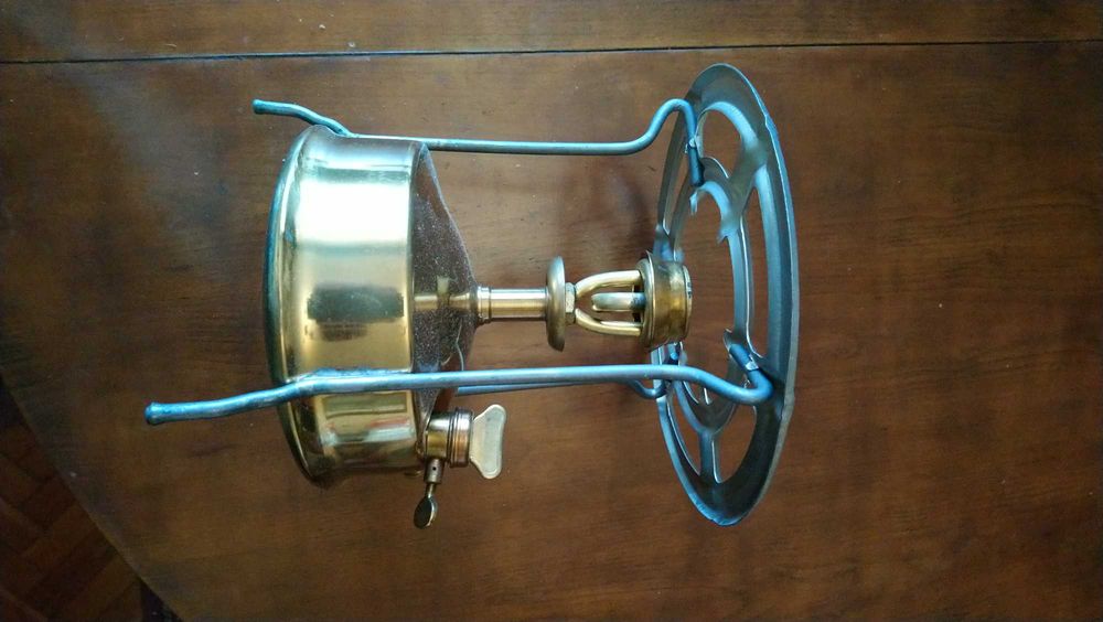 Керосинов нагревателен прибор ( котлон ) " Тула ".