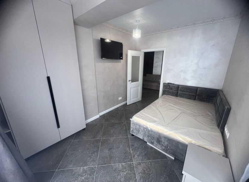 Дава се под наем Двустаен апартамент в София, Студентски град - 68 кв.м за 450 € - Снимка #2