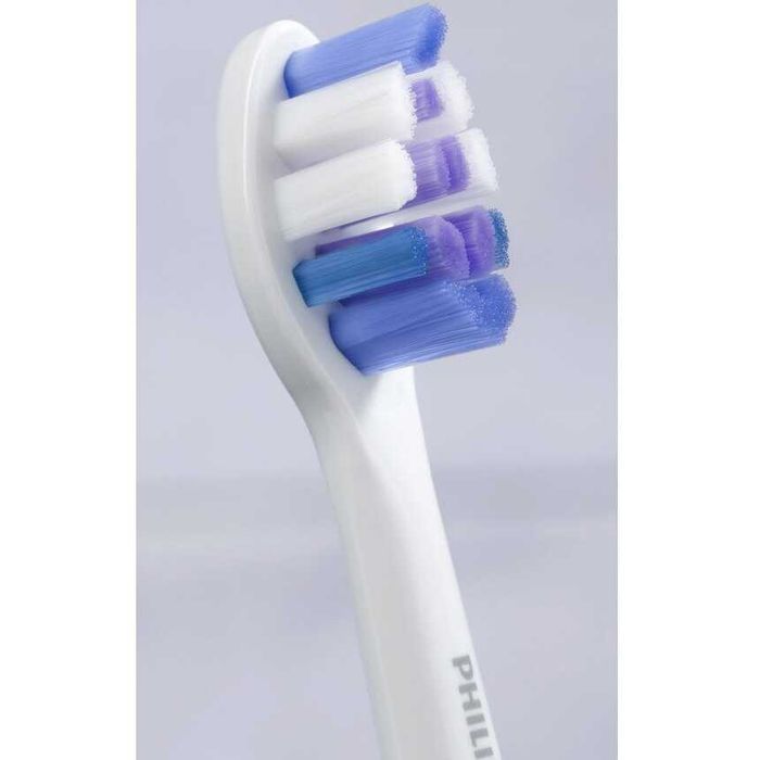 Rezerve Philips Sonicare Sensitive HX6058/87, pachet de 8 capete de periere, sincronizarea modurilor BrushSync, Alb