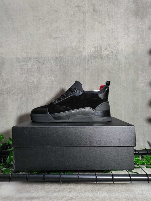Louboutin marimea 45