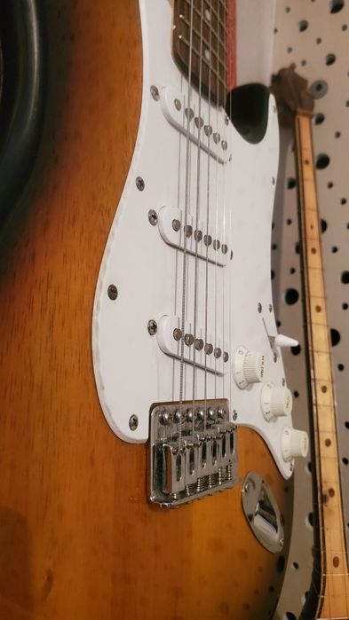 Fender Squire Stratocaster. Indonesia