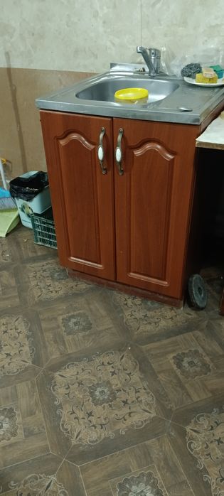 Продам кухонные шкафы