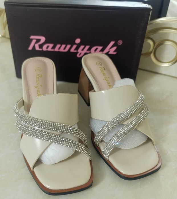 Женские тапочки 36 размер