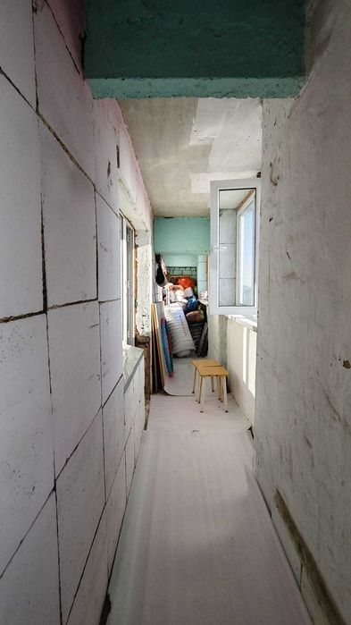 Продам 2-комн квартиру в районе ТРЦ  Таир