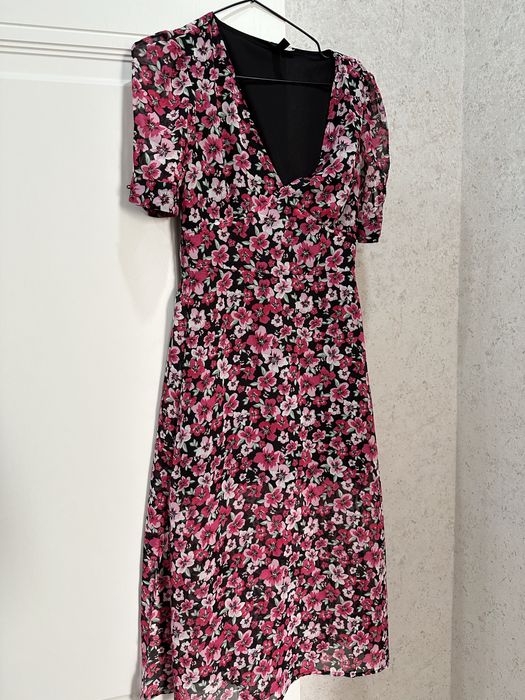 Продам платья в прекрасном состоянии