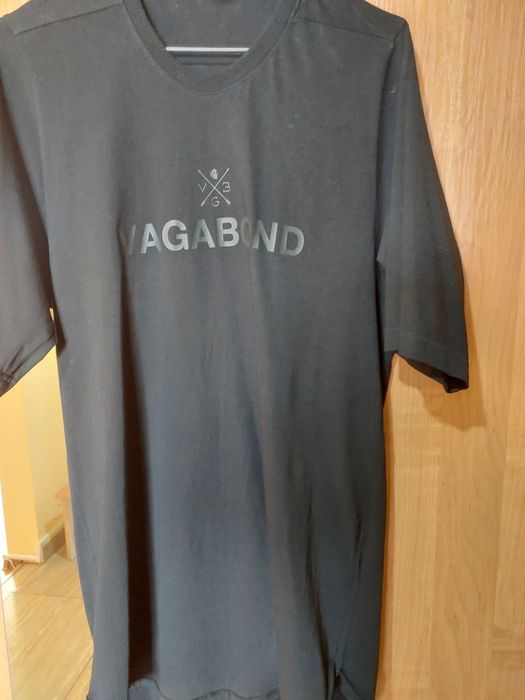 Vând tricou VAGABOND