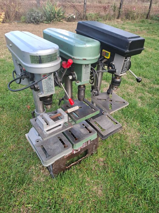 Masina de gaurit cu coloana