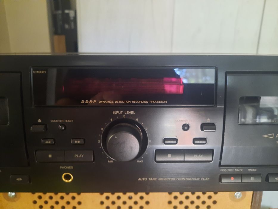 Dublu dek JVC model