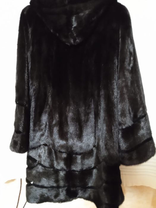 Продам норковую шубу