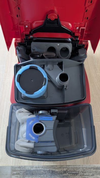 Aspirator cu spalare Bosch