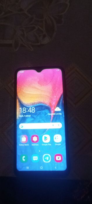 Samsung A10 koʻp ishlanmagan zoʻr holatda