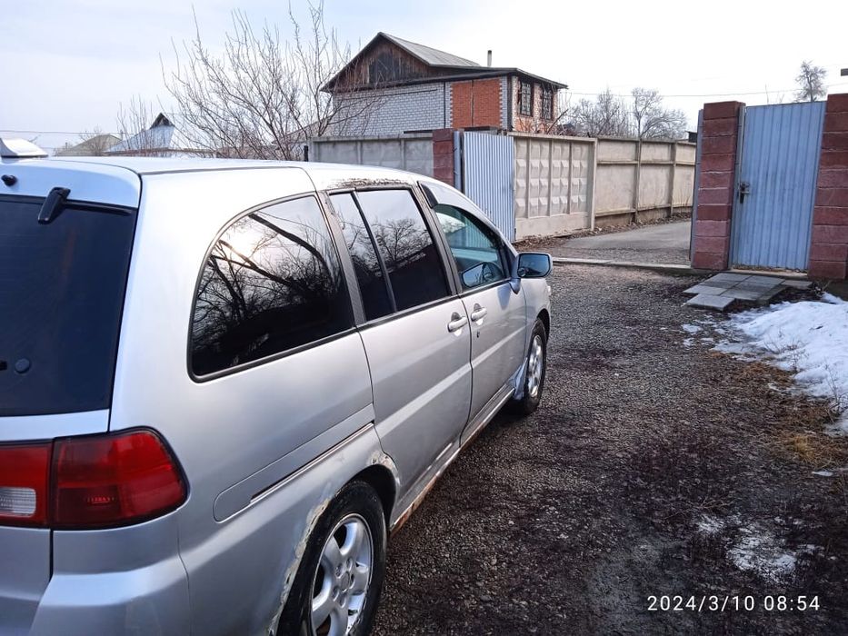 Продам машину Nissan