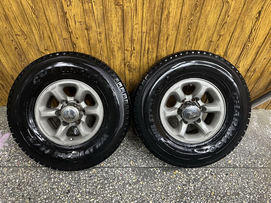 Продам колеса 4 шт  ( шины с дисками )