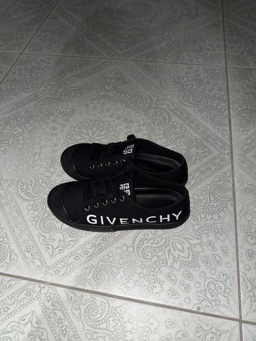 Givenchy кроссовки