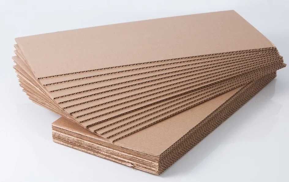 Листы картонные ( листовой картон) в ассортименте
