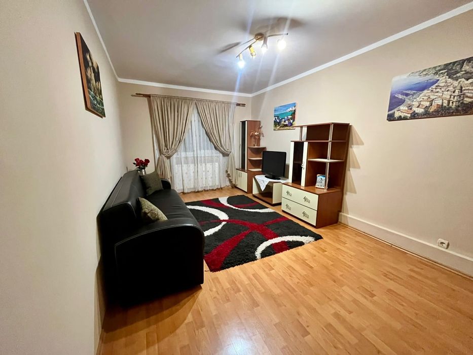 Închiriez apartament 2 camere decomandat