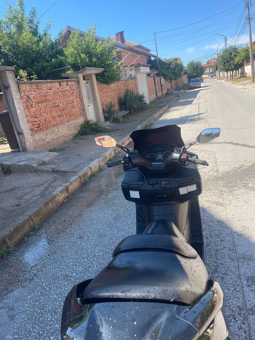 Suzuki burgman 400 2011
