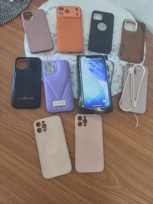 iPhone 12 pro plus cadou toate Husele