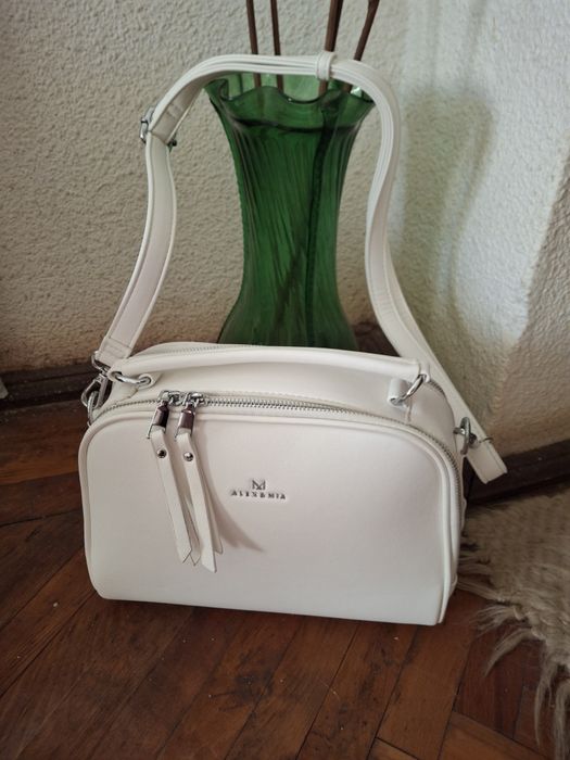 Vând genți de dama