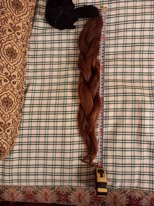 Волосы натуральные, шиньенная коса.