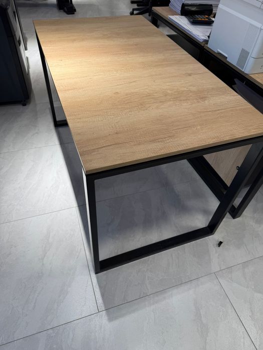 Продаются офисные столы