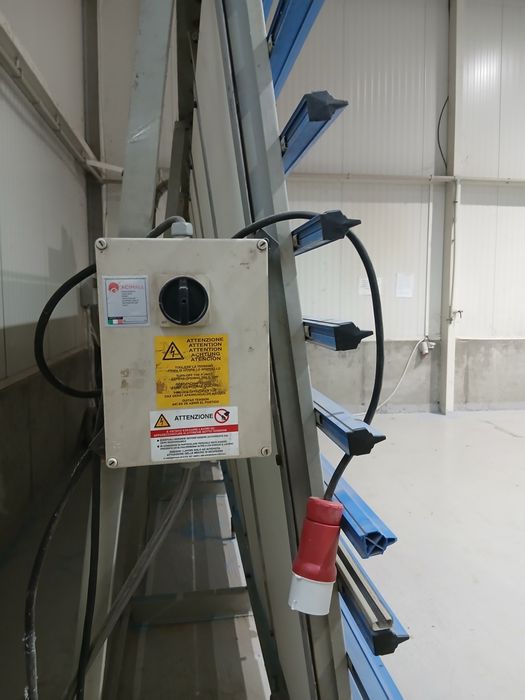 Вертикална трионна машина GMC KGS 400E