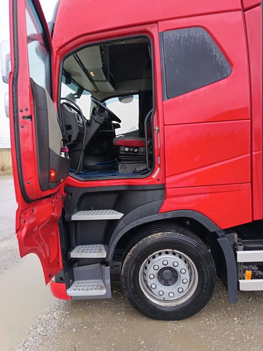 Volvo paravoz srochna sotiladi