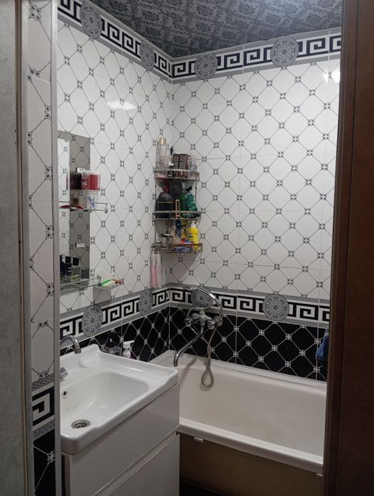 14-27 2 xonali uy sotiladi