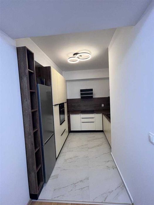 Дава се под наем Двустаен апартамент в Бургас, Славейков - 53 кв.м за 219.3 € - Снимка #2