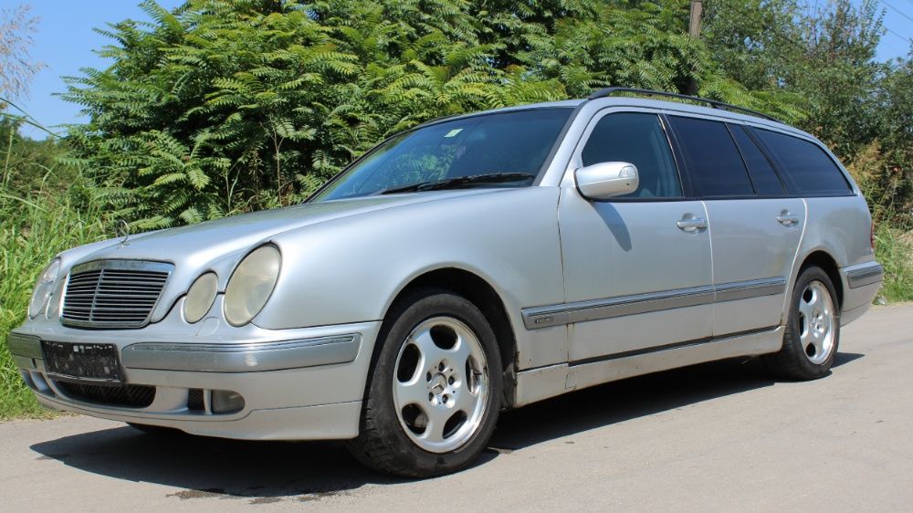 НА ЧАСТИ Mercedes W210 E270cdi Комби Фейслифт / Мерцедес В210