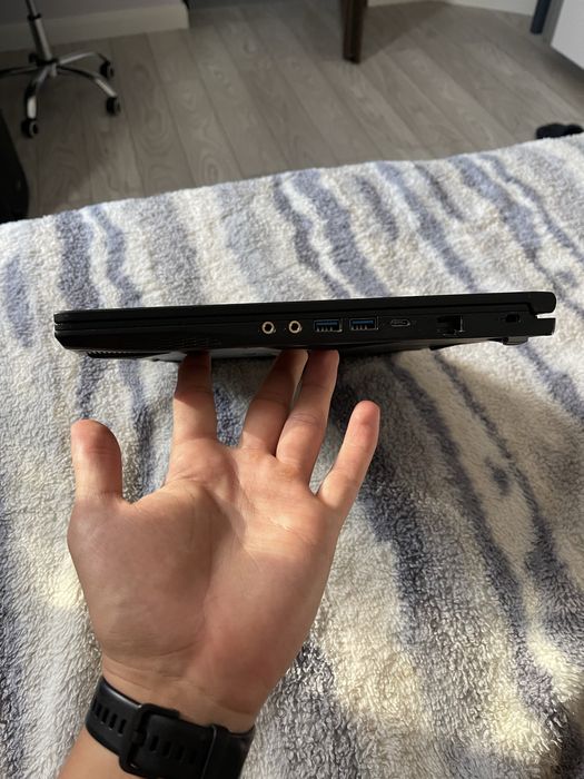 Laptop MSI GF63 i7