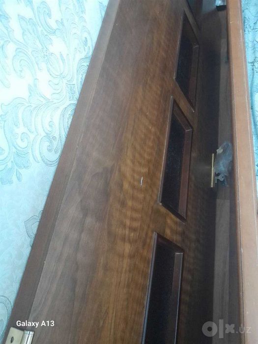 Продаётся деревянная ДВЕРЬ БЕЗ КОРОБКИ