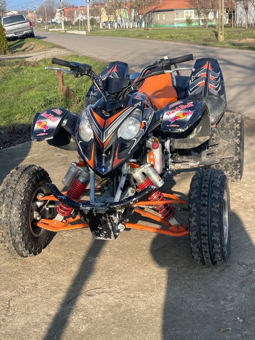 Vând polaris predator 500