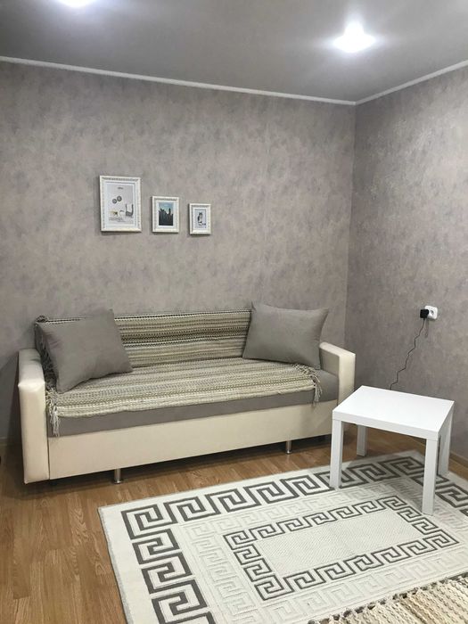 в центре ! час , день,ночь, сутки