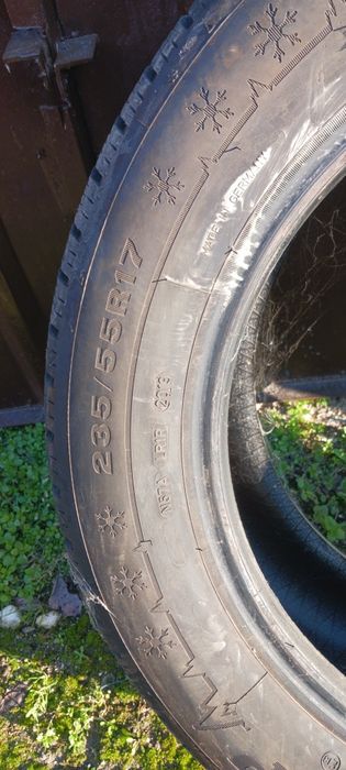 4 Зимни гуми 235/55/17