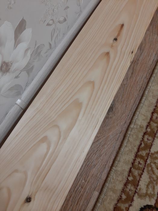 Продам 2 деревянных половых доски