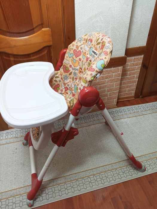 Стул для кормления детей