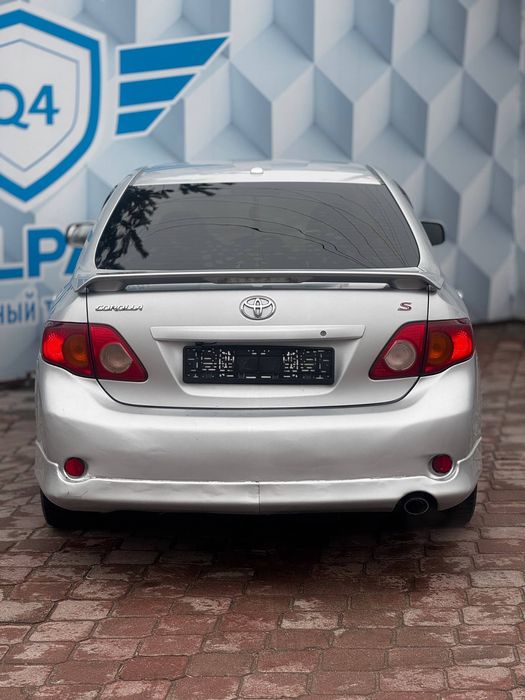 Toyota corolla машина